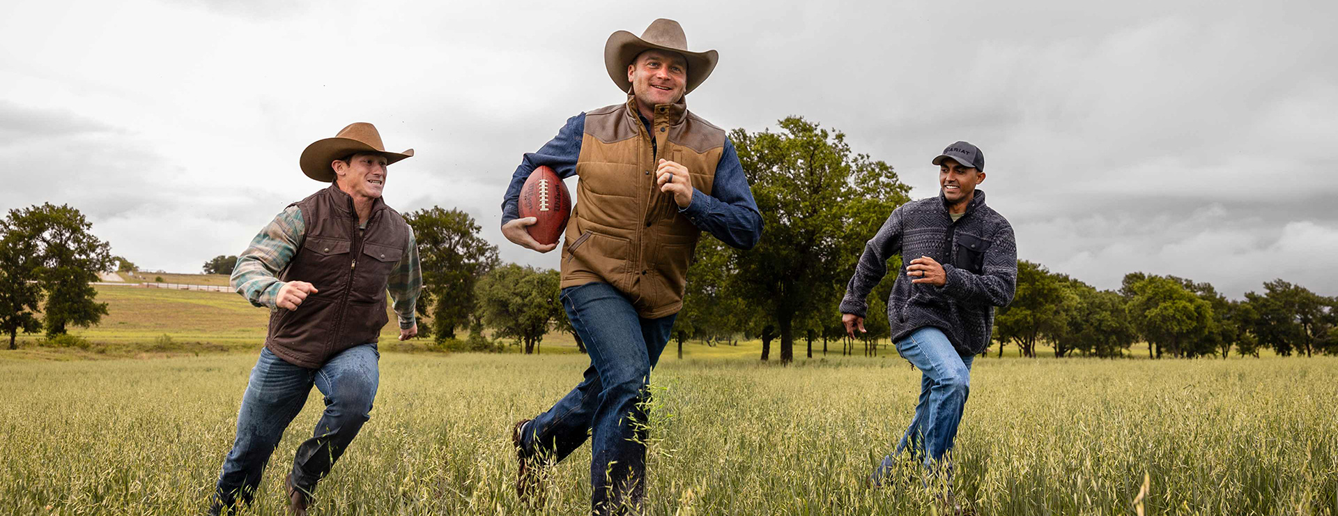 Ariat 3 Ariat -Ariat HP Western 10182025 D