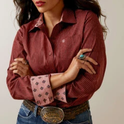 Ariat Ariat Women's Pinstripe Wrinkle Resist Kirby Stretch Button Down Shirt -Ariat ariat ariat womens pinstripe wrinkle resist kirby 1